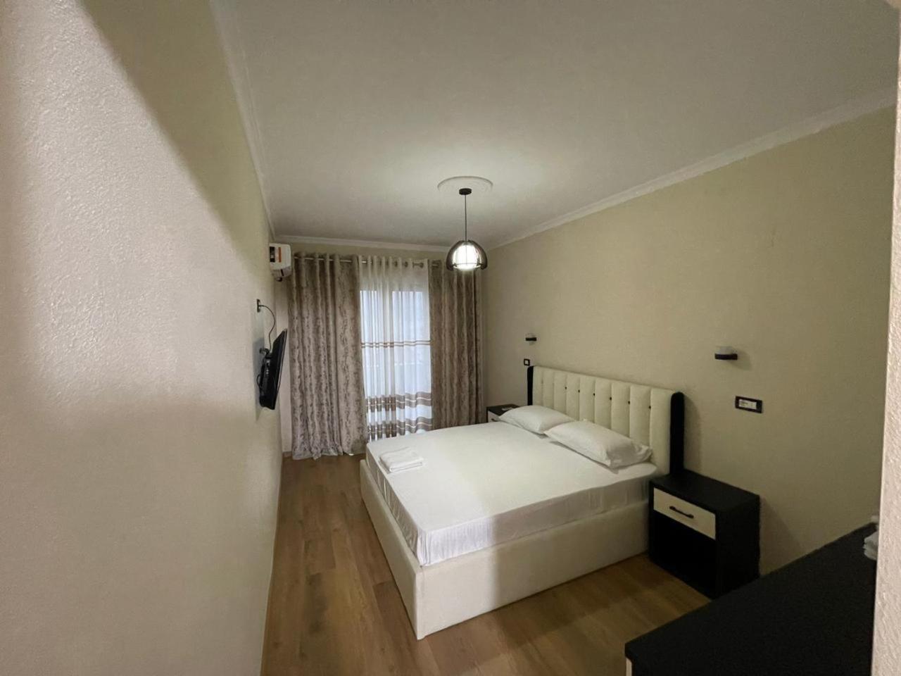 Hotel Belvedere Pogradec Buitenkant foto