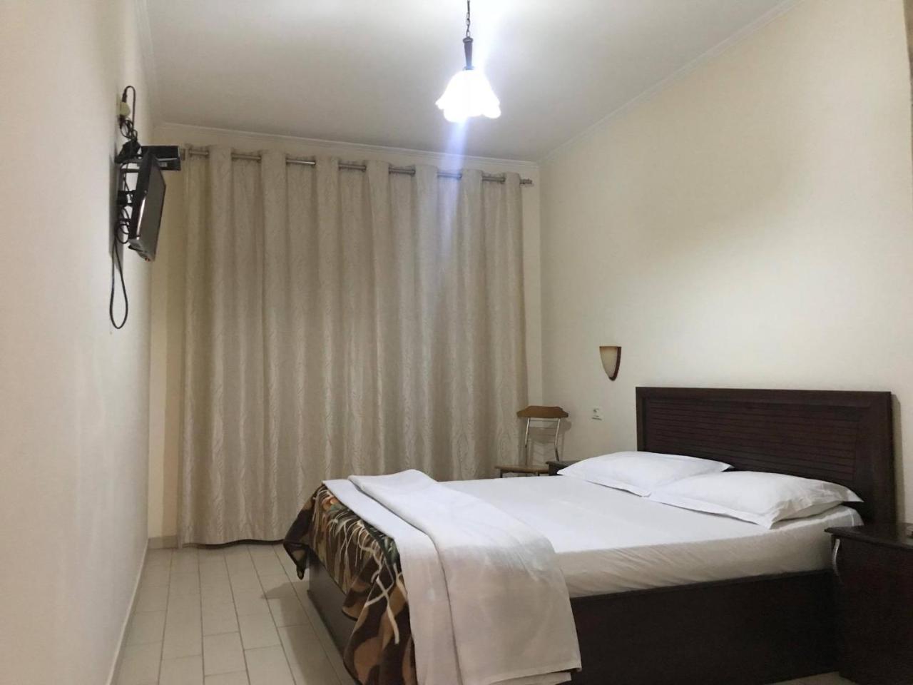 Hotel Belvedere Pogradec Buitenkant foto