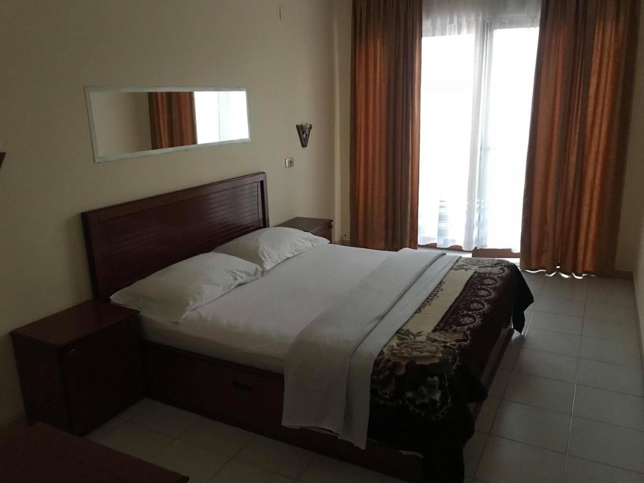 Hotel Belvedere Pogradec Buitenkant foto